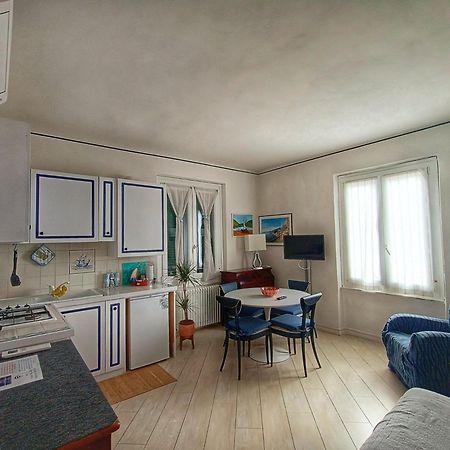 L'Oblo Apartment Riomaggiore Luaran gambar