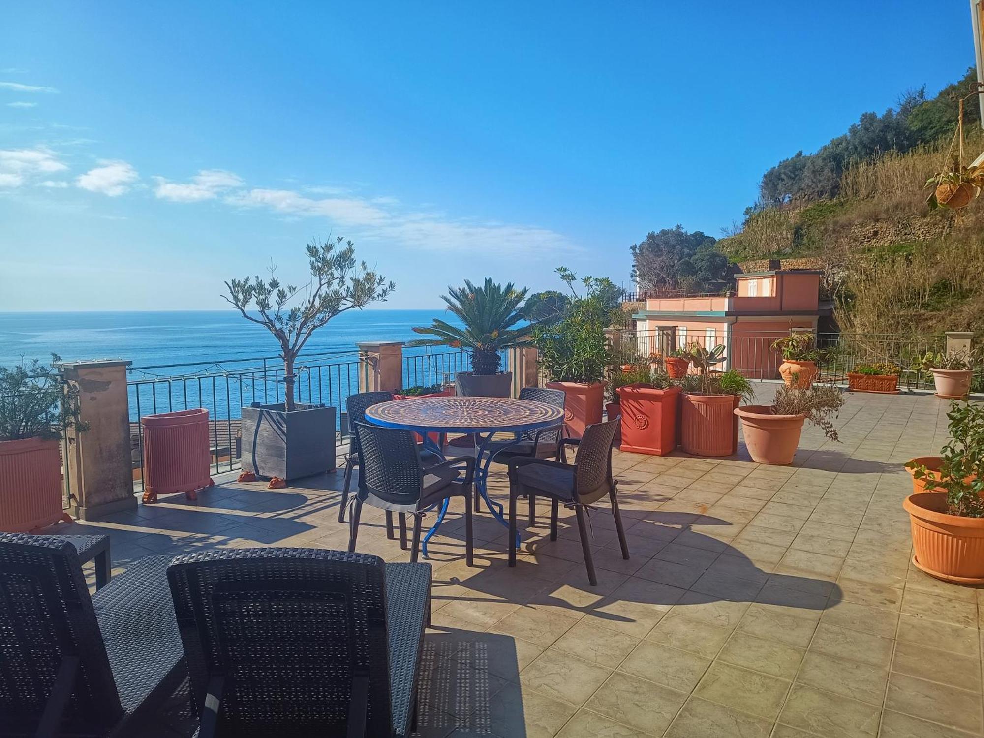 L'Oblo Apartment Riomaggiore Luaran gambar